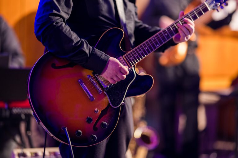 23_20260228-IMG_9831_Gitarre